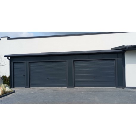 Garaż z płyty warstwowej 7x5 jednospadowy