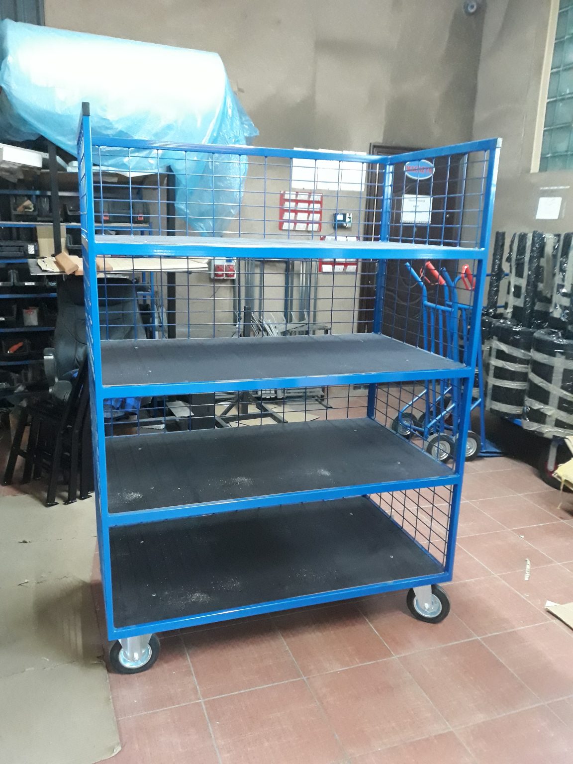Wózek platformowy 4 półki Horus 120×50 cm nośność 300 kg — producent Karstal