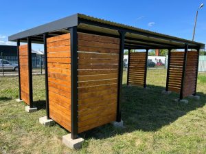 Wiata samochodowa carport 4x3 m z roletami drewnianymi — producent Karstal