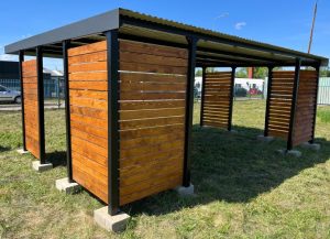 Wiata samochodowa carport 4x3 m z roletami drewnianymi — producent Karstal