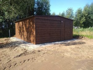Garaż blaszany dwuspadowy drewnopodobny 3x5 m — producent Karstal