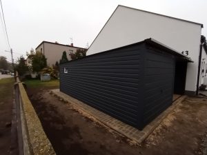 Garaż blaszany dwustanowiskowy 6x6 m z dachem jednospadowym — producent Karstal