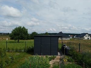 Drewutnia metalowa 4x2 m z dachem jednospadowym — producent Karstal