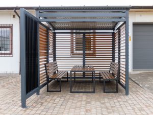 Altana ogrodowa Toskana 4x5 m z ruchomymi żaluzjami aluminiowymi — producent Karstal