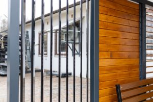 Altana ogrodowa Toskana 4x5 m z ruchomymi żaluzjami aluminiowymi — producent Karstal